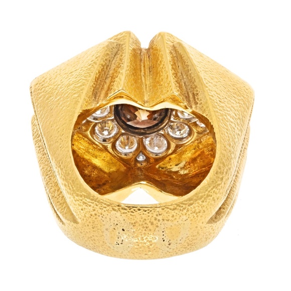 David Webb 18K Yellow Gold Champagne Round Diamond Cocktail Ring - Picture 4 of 5